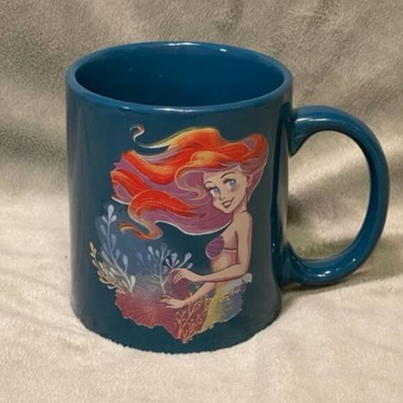 Disney Princess Ariel, The Little Mermaid, "Free as the Sea" 16oz Ceramic Mug - Picture 1 of 6